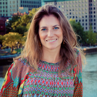 Jenny Currier headshot